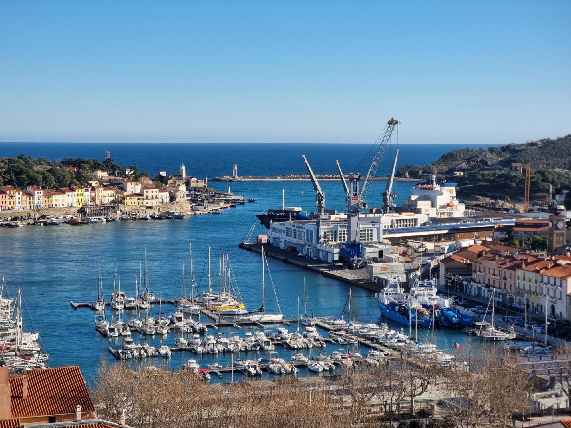 Port-Vendres: Studio Cabine Avec Terrasse, A 2 Pas Du Port - Fr-1-309-256 Port Vendres Exterior foto